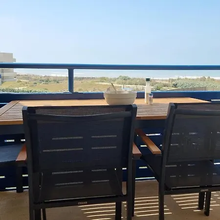 Bleu Marine: Oceanfront Balcony Apartment with Pool Lacanau Exterior photo