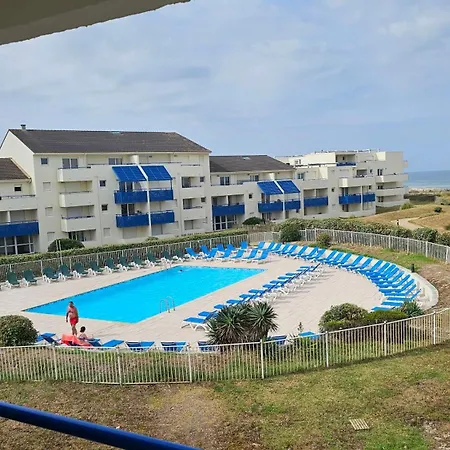 Bleu Marine: Oceanfront Balcony Apartment with Pool Lacanau Exterior photo